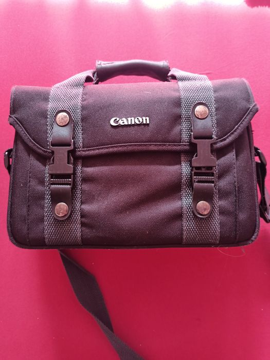 Aparat foto Nikon f-601m in stare perfectă