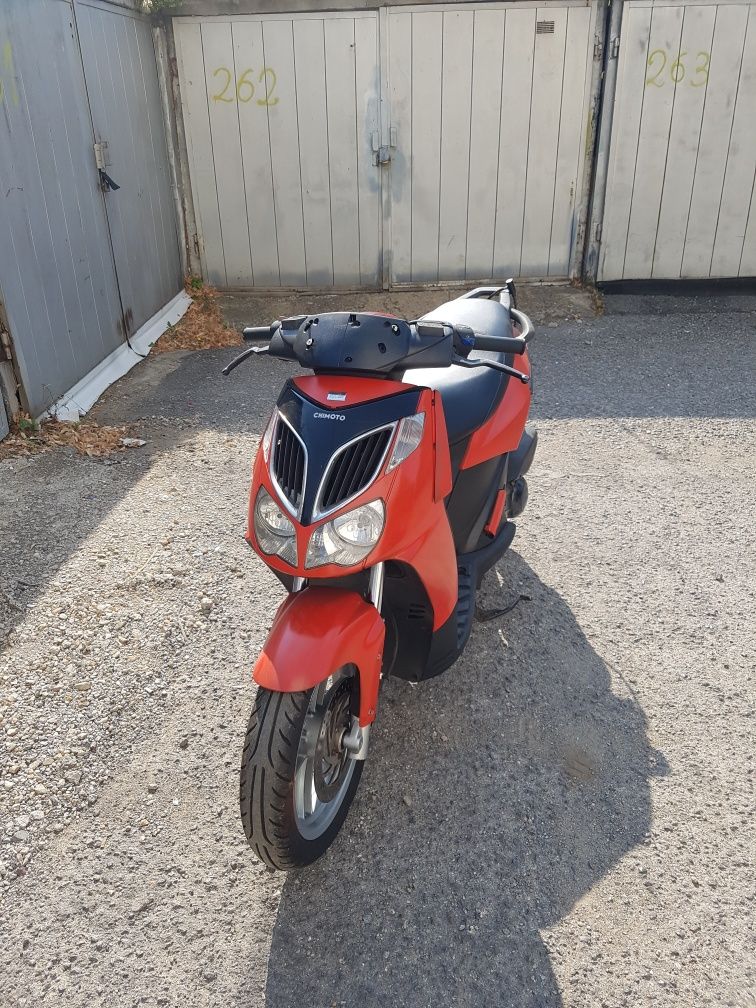Скутер Aprilia 125cc