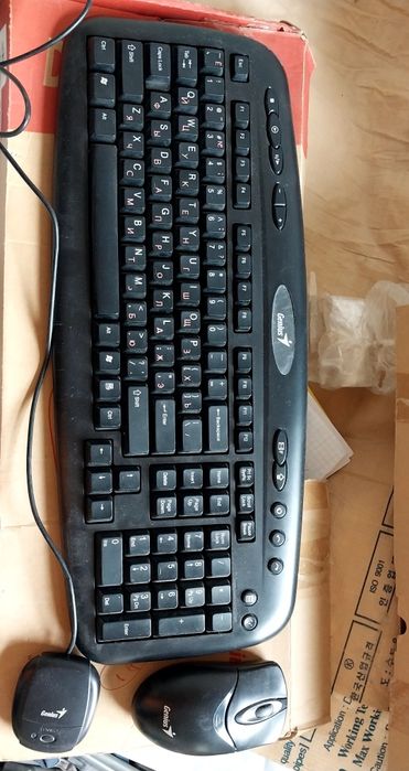 Клавиатура беспроводная Genius + мышка