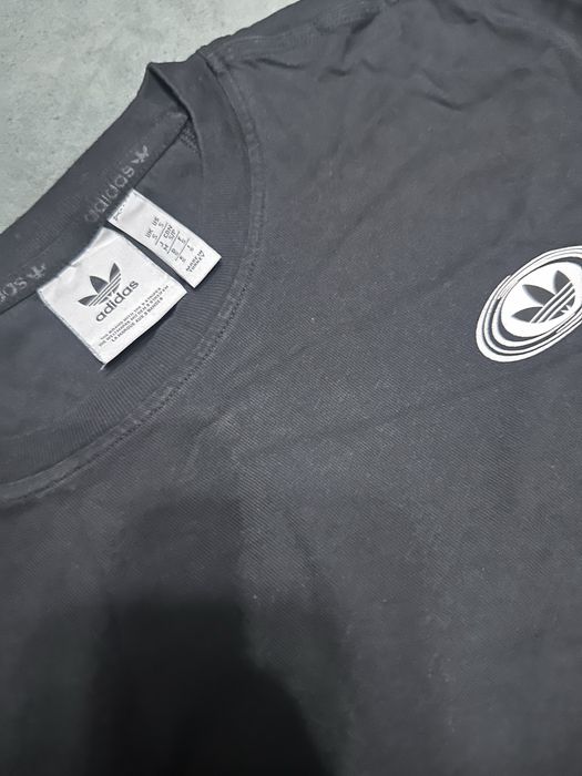 Adidas тениска S