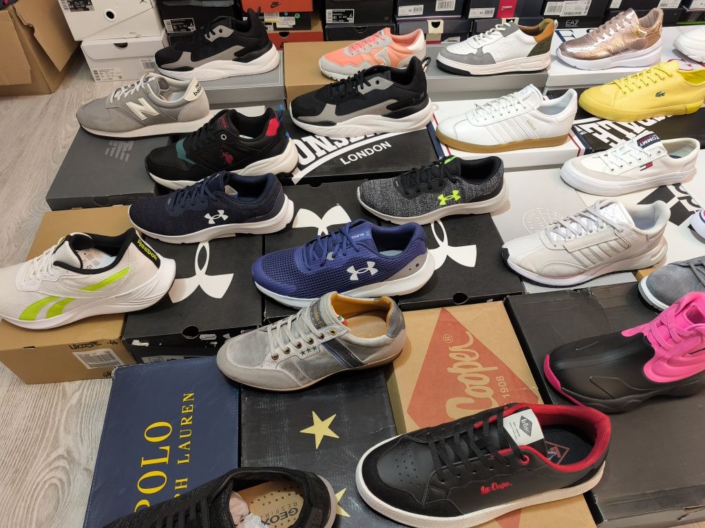 Lot 50 perechi pantofi sport și casual originali