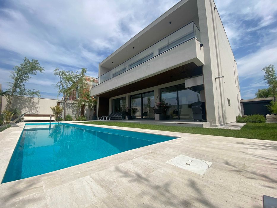 Vilă Smart cu Piscină și Buncăr – Ofertă Sub Cost Real