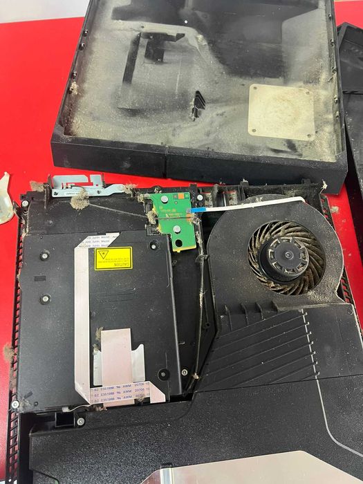 Curatare PlayStation 4/5-Xbox One, Series X/S- | Mentenanta console