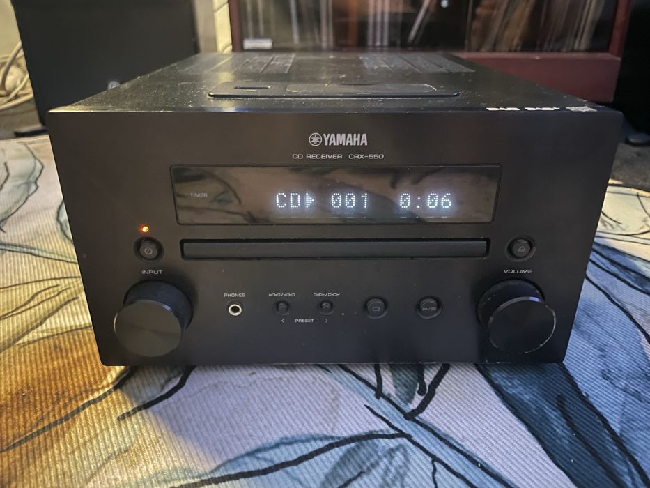 Yamaha CRX-550 CD Receiver cu USB, iPod, DAB/DAB+, stare foarte buna