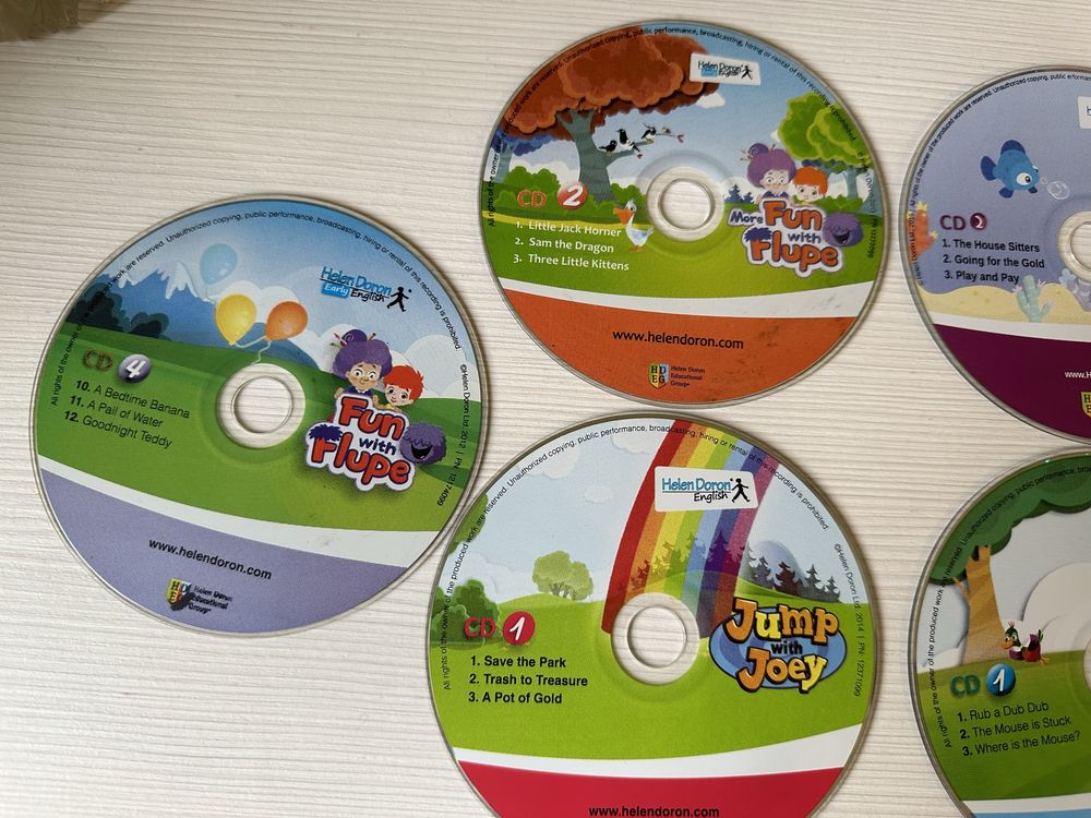 CD дискове с песнички и уроци на английски