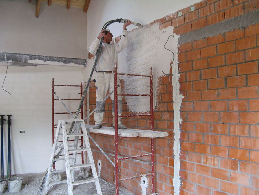 Полагане на Машинна мазилка - Гипсова и Вароциментова