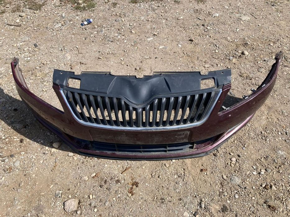 Bara fata Fabia 2 facelift complecta  se potrivește și pe roomster