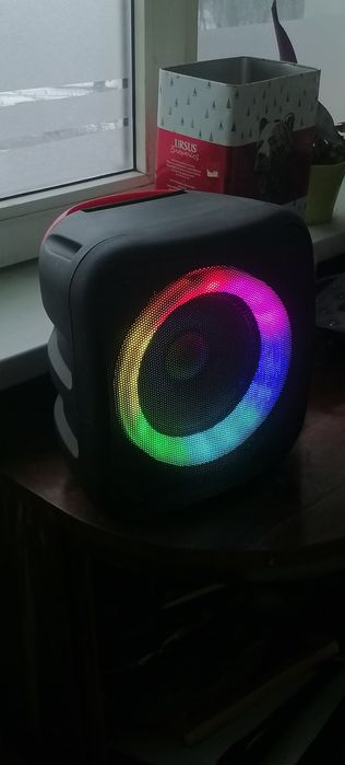 Boxă Bluetooth POSS (Bass puternic, wireless, joc de lumina)