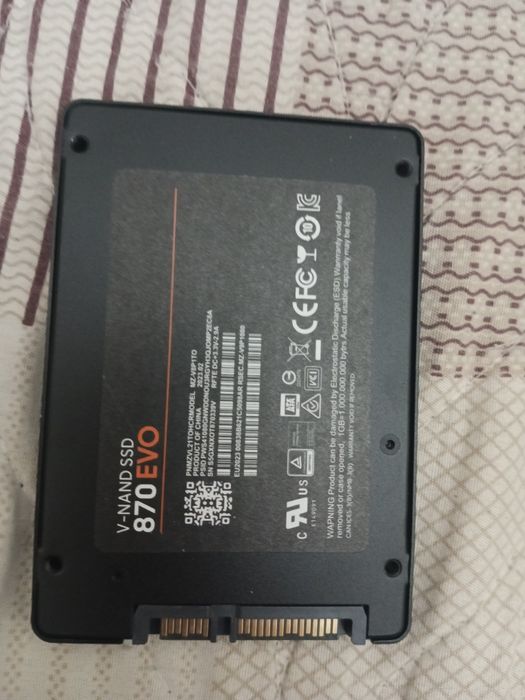 Жёсткий диск ноутбук твердотельный накопитель