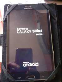 Таблет Samsung Galaxy в отлично състояние с калъф