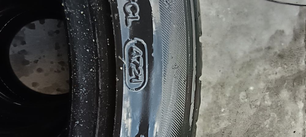 Anvelope vara 235 45 R17