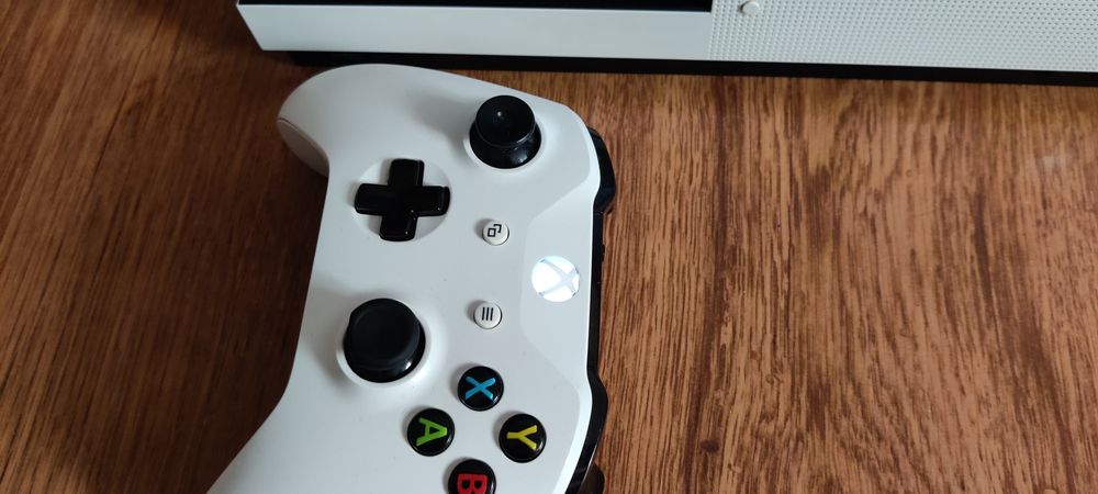 Xbox one slim 1 t