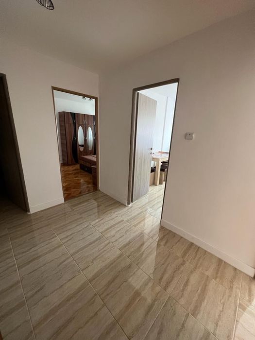 De inchiriat apartament cu 2 camere, ultracentral - Hateg