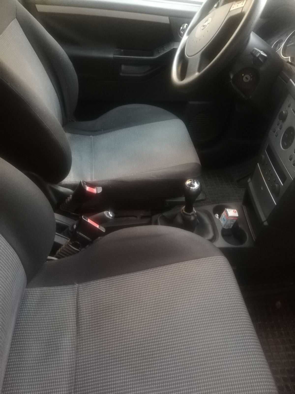 ПРОМОЦИЯ: Автомобил Opel Meriva в много добро състояние
