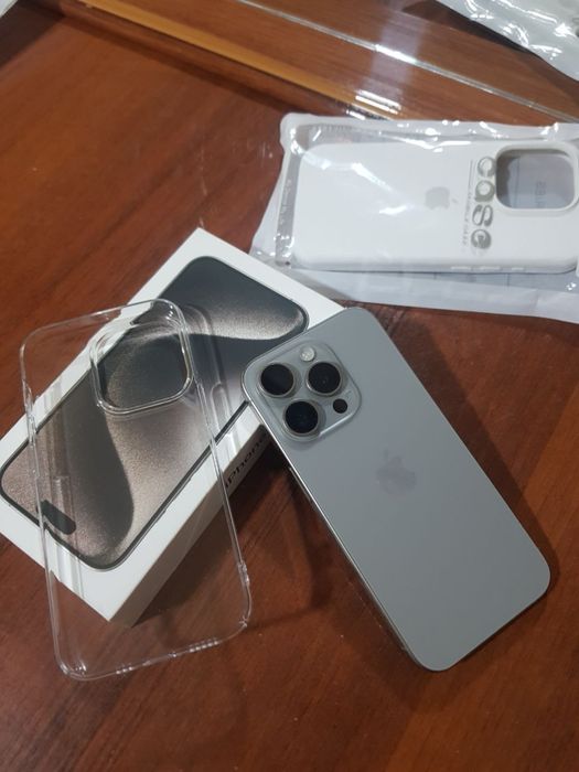 iphone 15 pro titanium