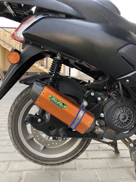 Skuter Mototsikl Urganch Moped sotiladi 2000