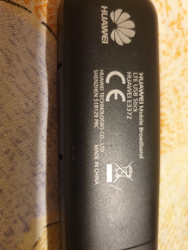 stick ,modem  4G LTE  wifi  Huawei cu cartelă sim
