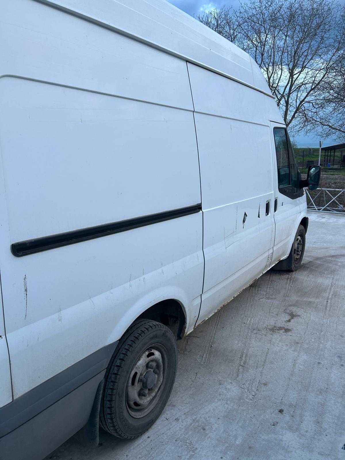 Ford Transit 2011