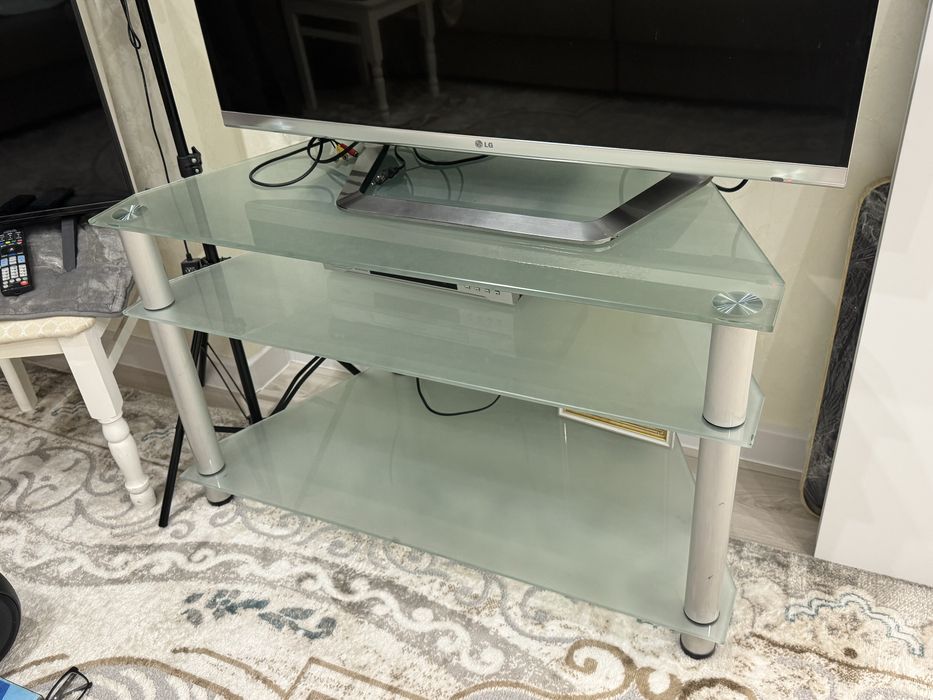 Подставка для телевизора