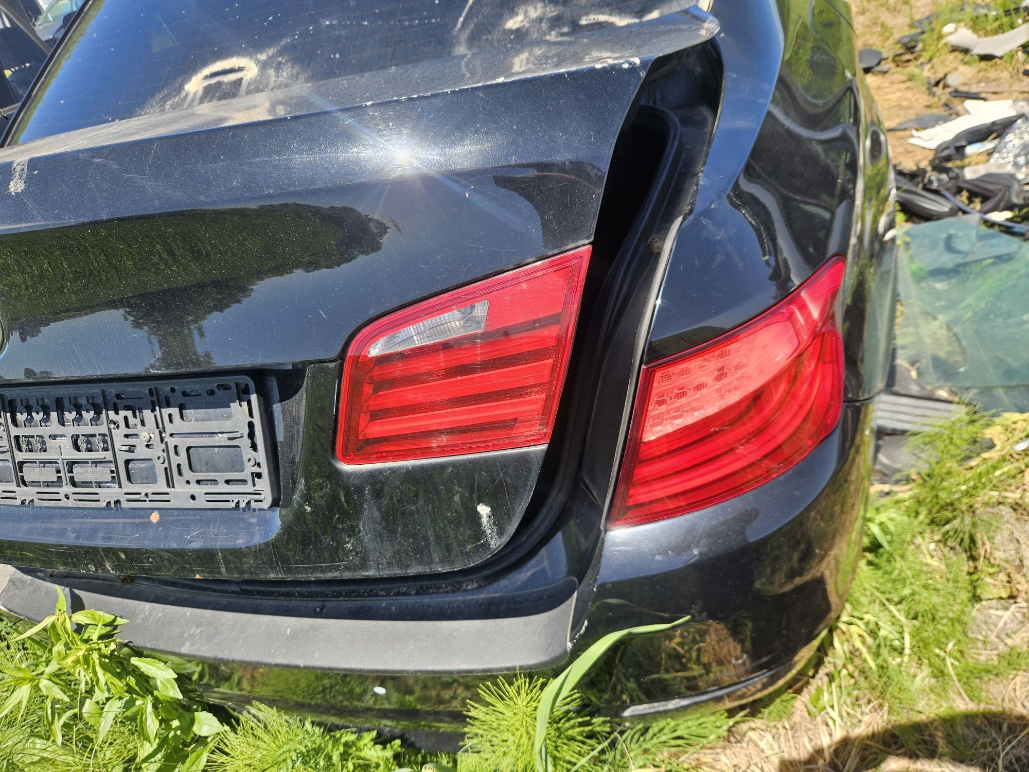 Tripla dreapta portbagaj bmw f10 an 2010