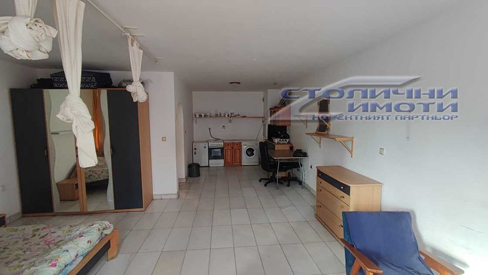 Продава се Двустаен апартамент в София, Център - 69 кв.м за 2232 €/кв.м - Снимка #2