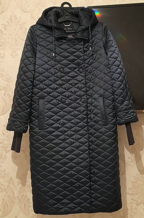 Продам зимнюю стеганую пальто/куртку