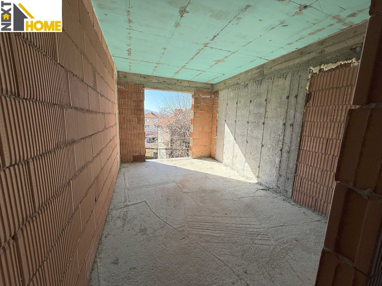 Продава се Тристаен апартамент в Асеновград - 91 кв.м за 992 €/кв.м - Снимка #11