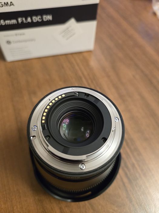 Obiectiv Sigma 16mm F1.4 DN Sony E + Filtru Sigma WR Protector