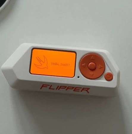 Vand Flipper Zero – multi-tool RFID / NFC / Sub-GHz