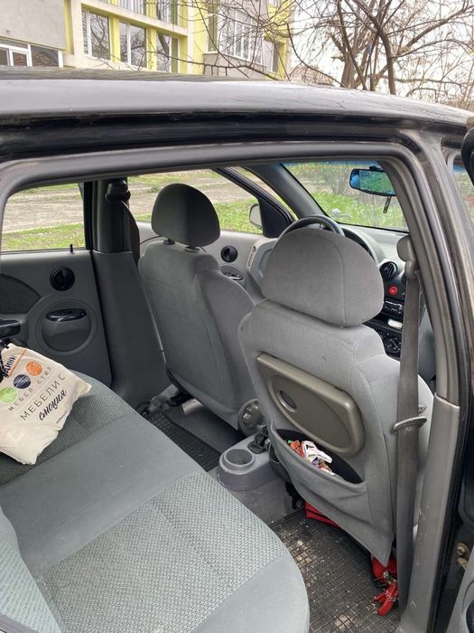 Део калос 2004 черен