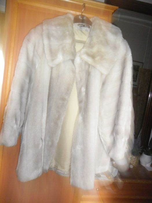 грьцко  дамско  еко палто