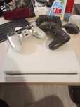 Consola PS4 slim 256GB SSD+2 controllere+joc dvd