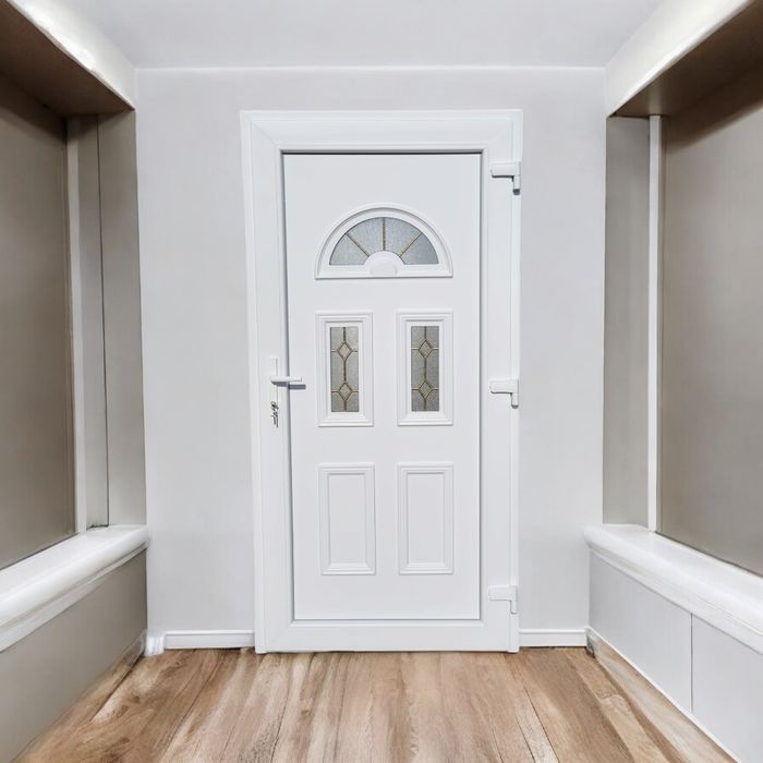 Usa termopan de intrare PVC cu  5 CAMERE de calitate