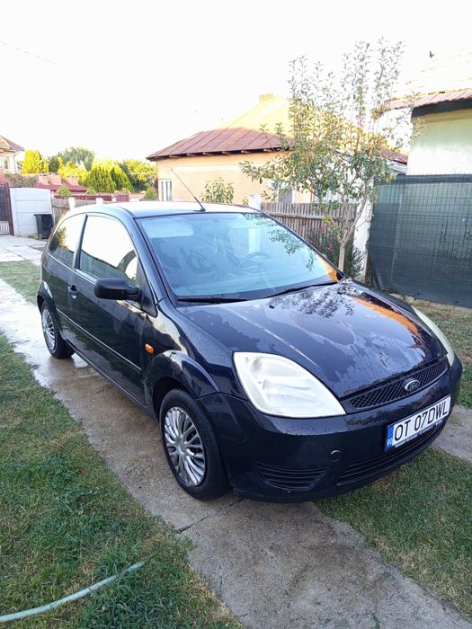 Vând Ford Fiesta 1.3 benzină+gpl
