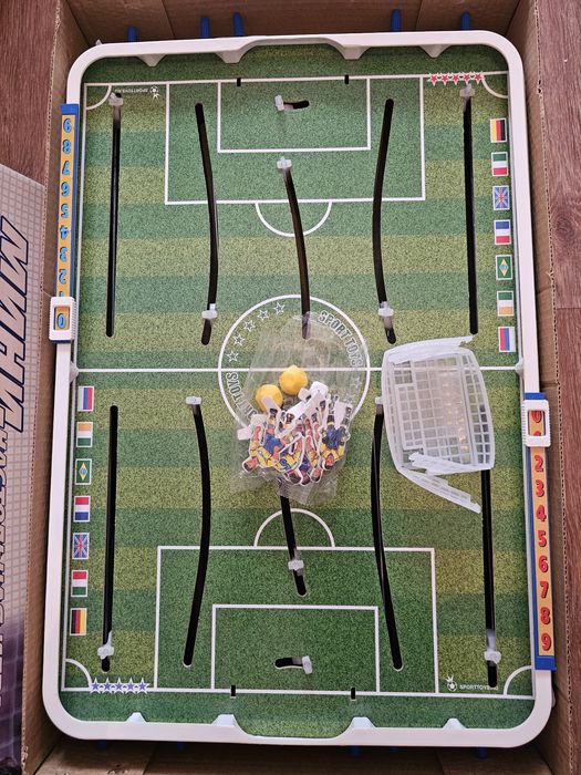 Продам мини футбол (настольная игра)