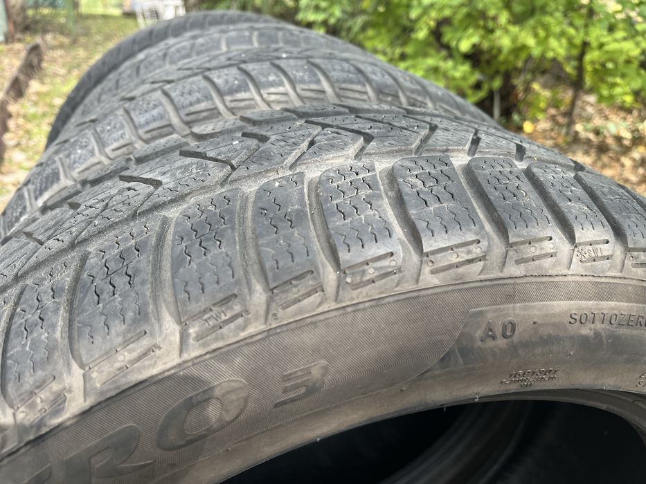 Зимни гуми Pirelli 225/50/18  4бр