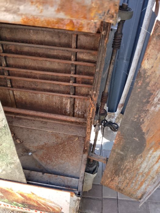 Продам гриль аппарат на 9 курей газовый электрический с моторчиком