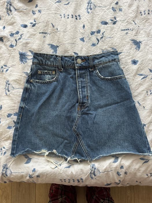 Къса дънкова пола Bershka