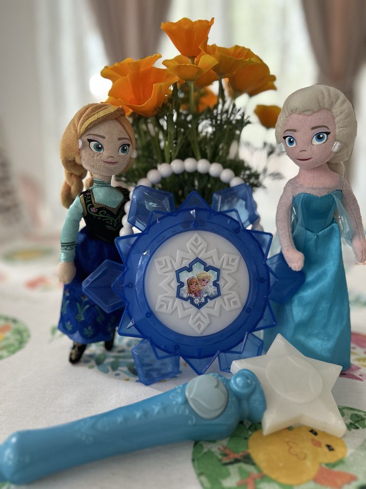 Lot Frozen Elsa si Anna