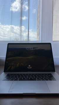 Macbook Pro 2019 i9 15inch