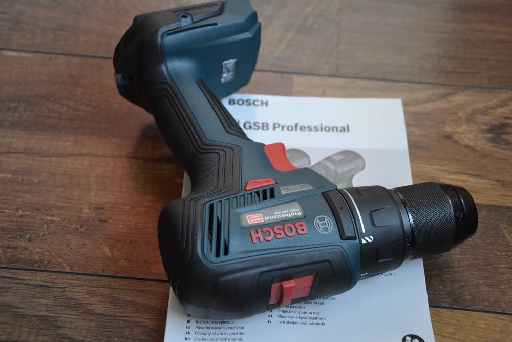 Нов безчетков винтоверт Bosch 18V