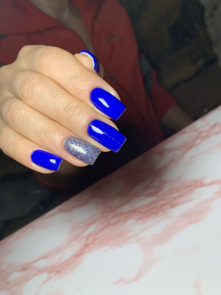 Unghii cu gel , semipermanent