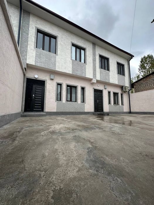 Хонободда 2та коттедж сотилади