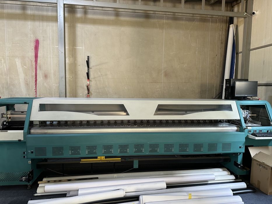 Широкоформа принтер