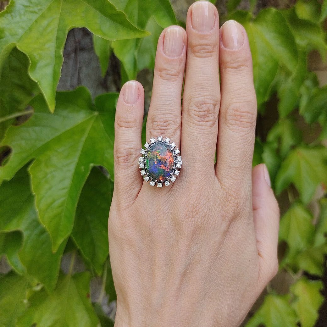 (PROMO)Inel aur cu opal spectaculos Australia, diamante 0.79ct