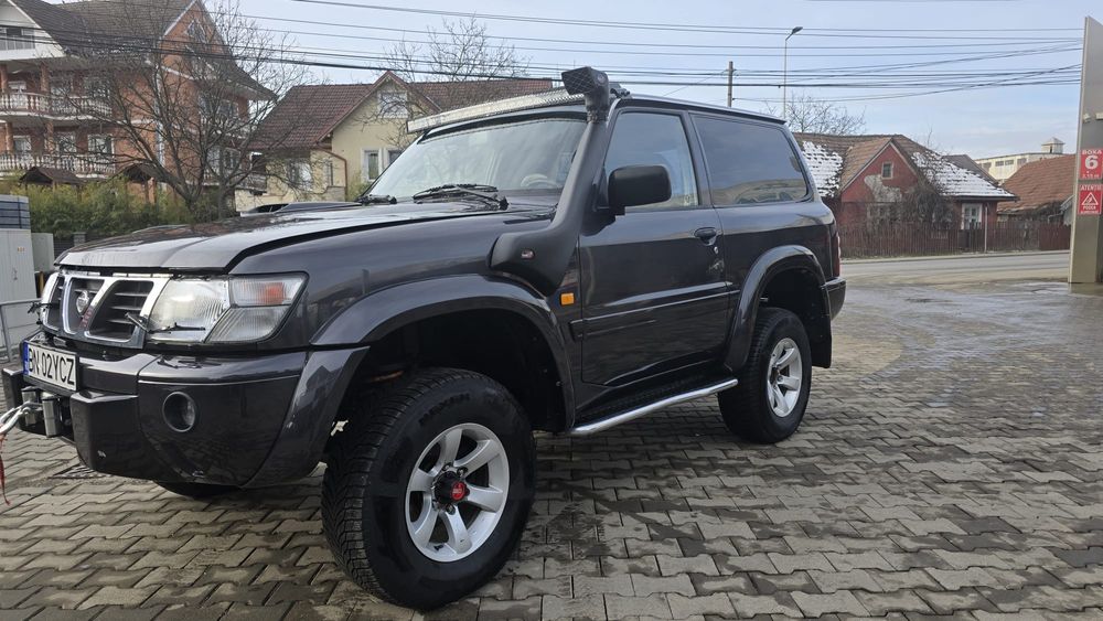 Vand nissan patrol .autoutilitara