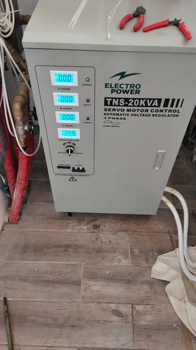 Stabilizator de tensiune Electropower EP-TNS-20kVA-(16000W)-400V
