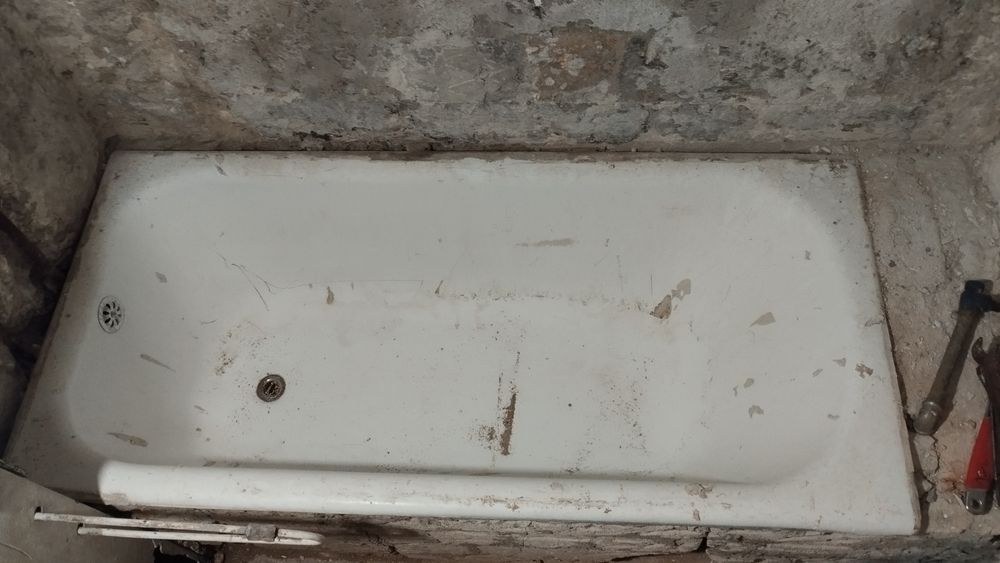 Cada din fonta smălțuită /emailată 150cm