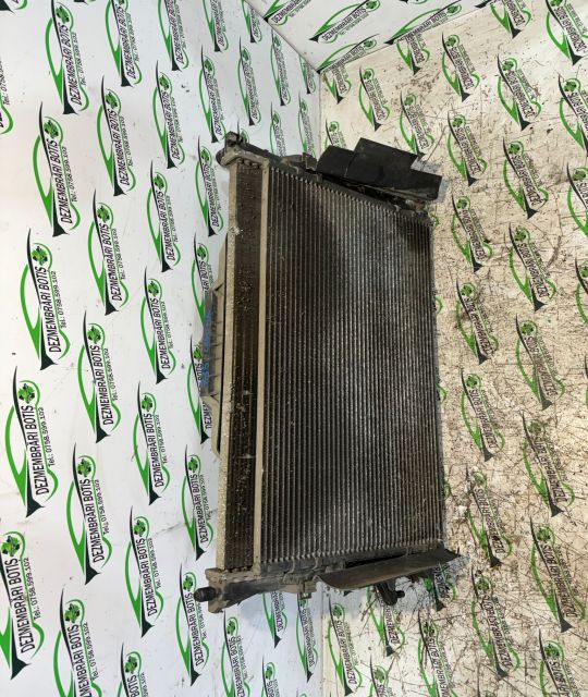 Radiator apa racire motor Renault Laguna a 2-a generatie