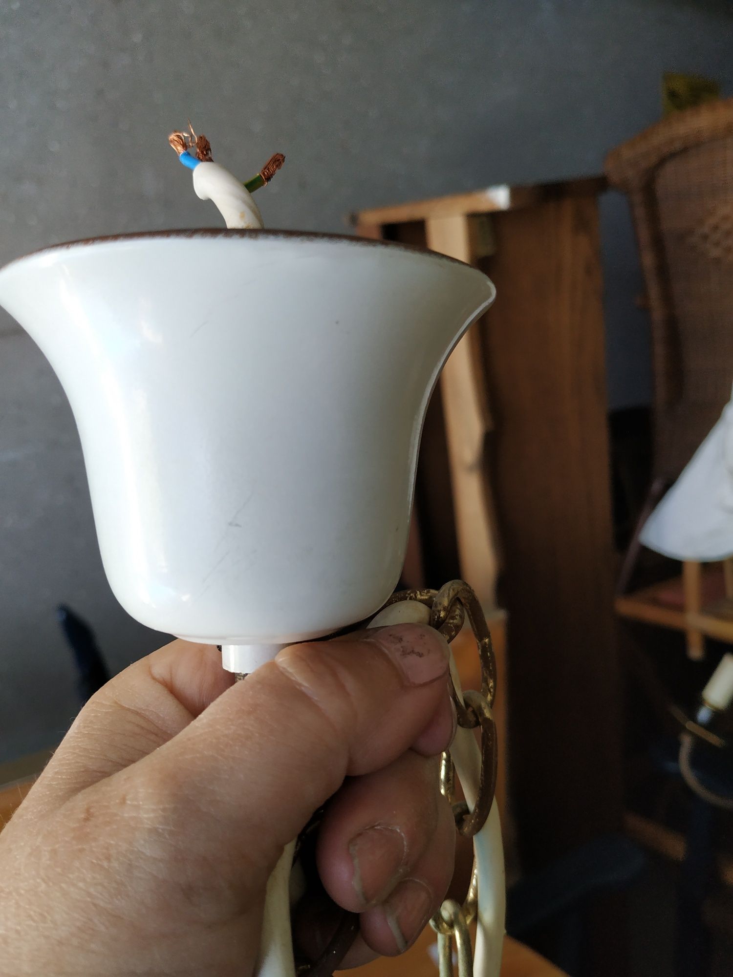 Candelabru alb u 5 brațe